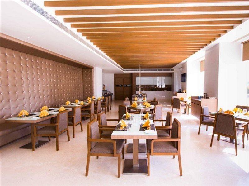 Regenta Central Grand Exotica Pimpri-Chinchwad Ngoại thất bức ảnh