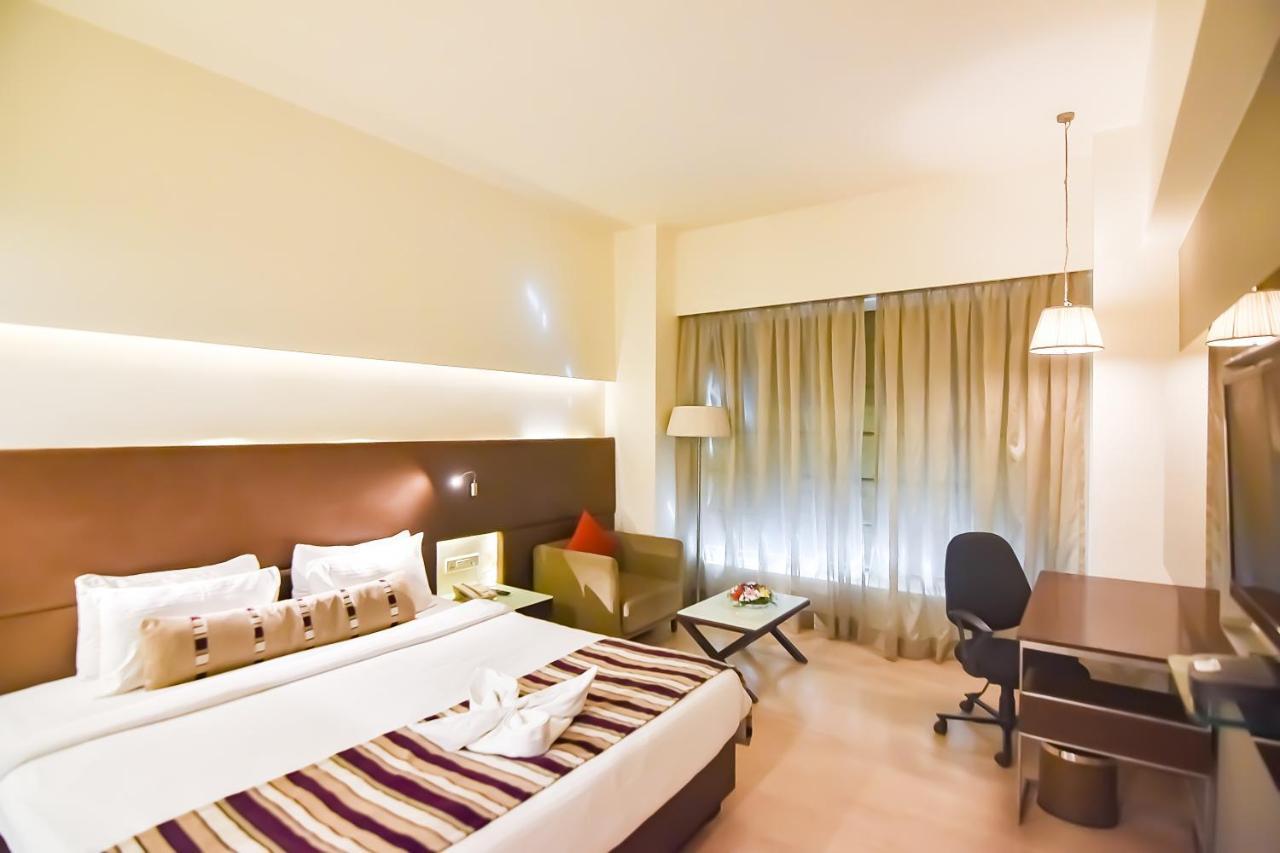 Regenta Central Grand Exotica Pimpri-Chinchwad Ngoại thất bức ảnh