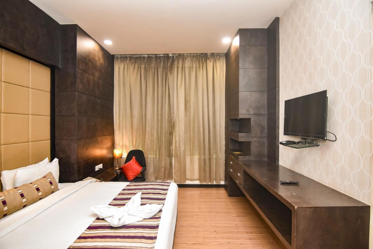 Regenta Central Grand Exotica Pimpri-Chinchwad Ngoại thất bức ảnh
