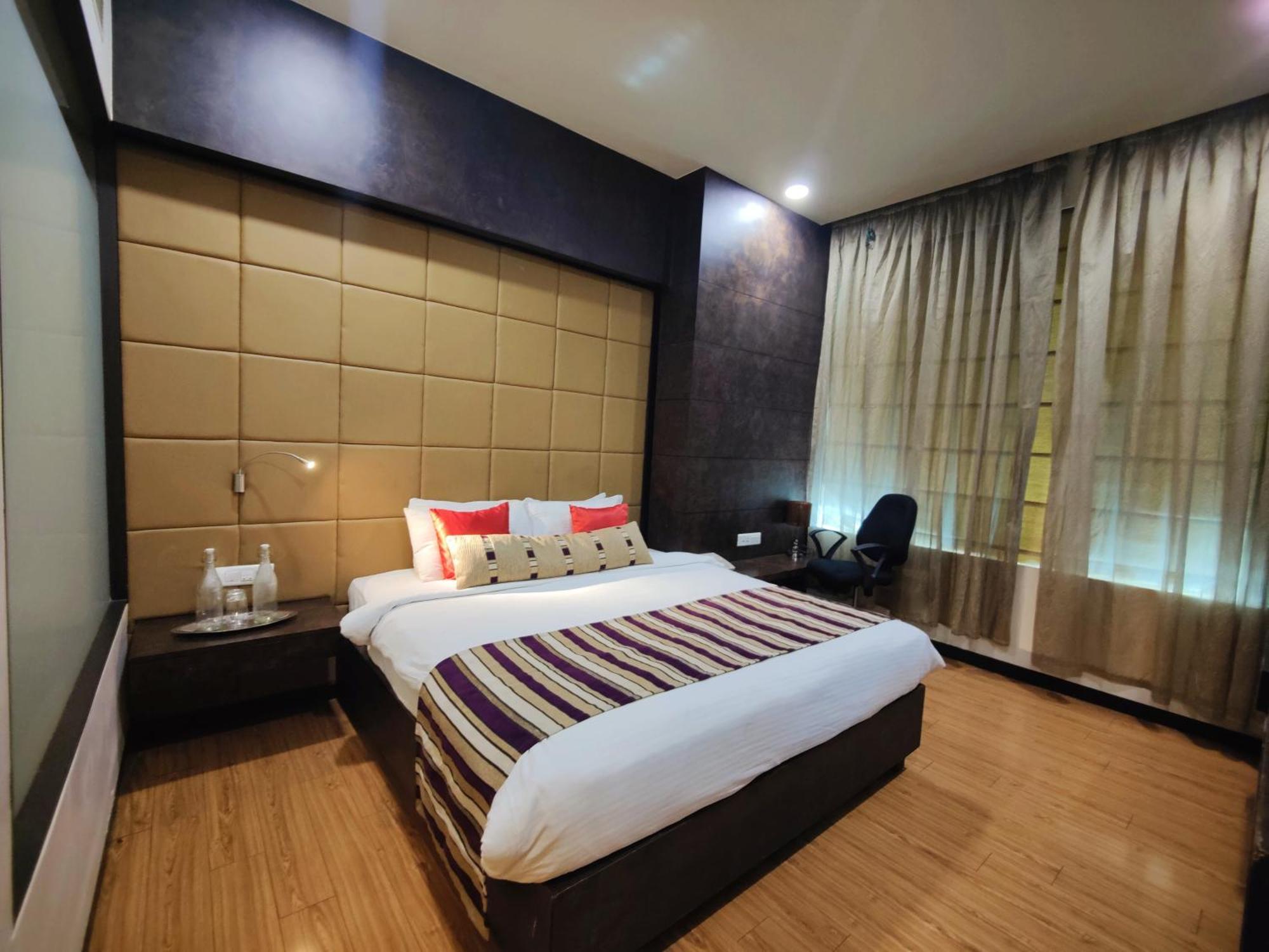 Regenta Central Grand Exotica Pimpri-Chinchwad Ngoại thất bức ảnh