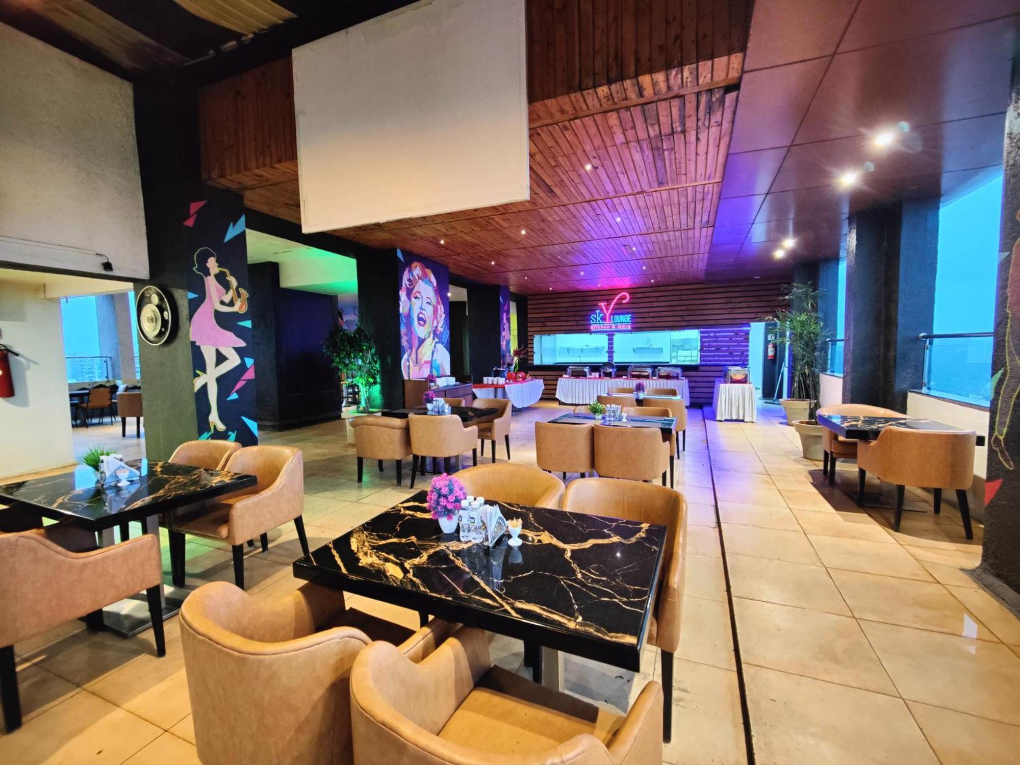 Regenta Central Grand Exotica Pimpri-Chinchwad Ngoại thất bức ảnh