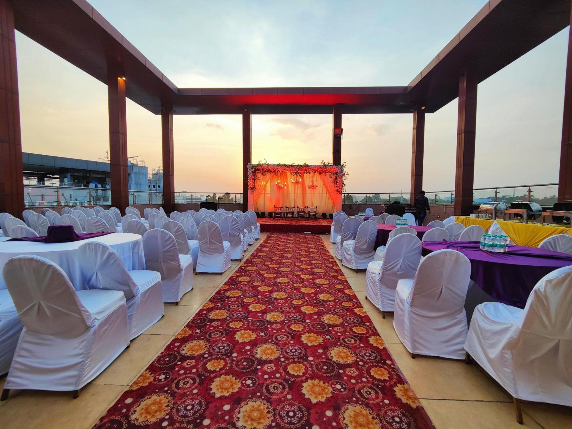 Regenta Central Grand Exotica Pimpri-Chinchwad Ngoại thất bức ảnh