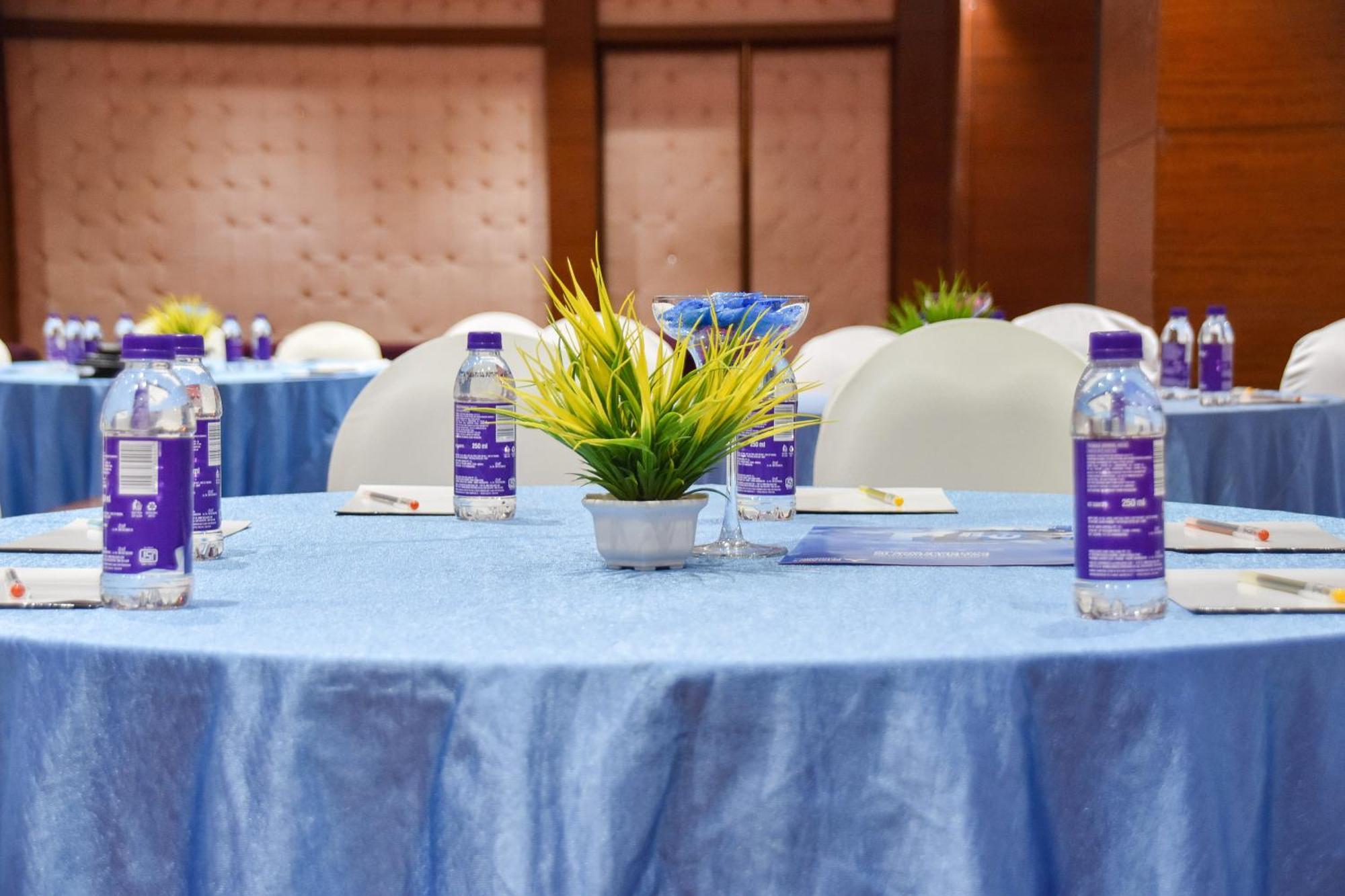 Regenta Central Grand Exotica Pimpri-Chinchwad Ngoại thất bức ảnh