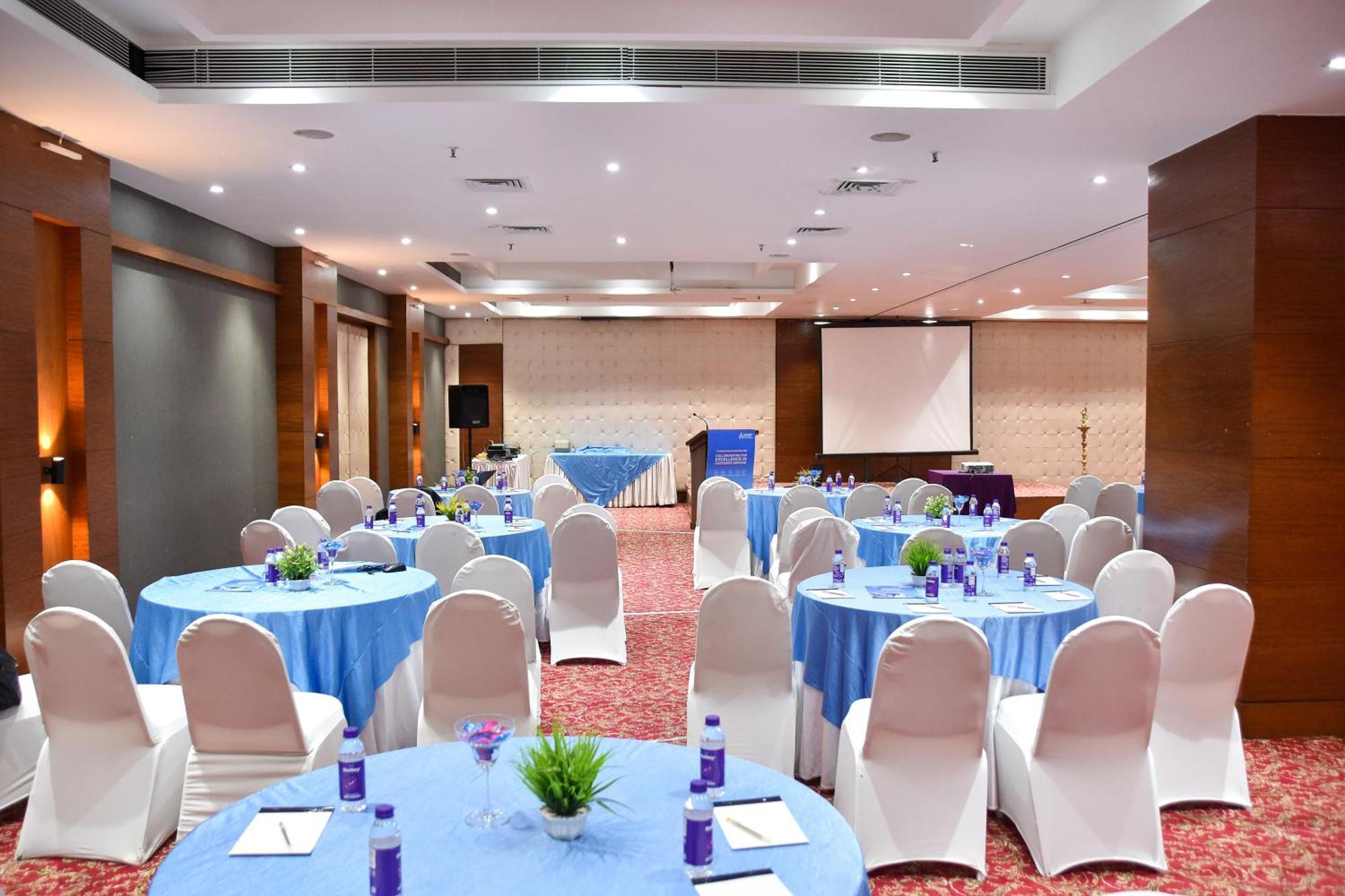 Regenta Central Grand Exotica Pimpri-Chinchwad Ngoại thất bức ảnh